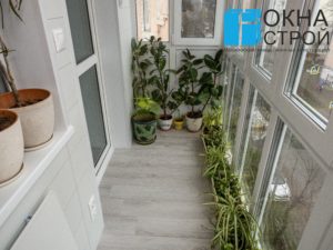 Панорамное остекление с выносом по нижней плите
