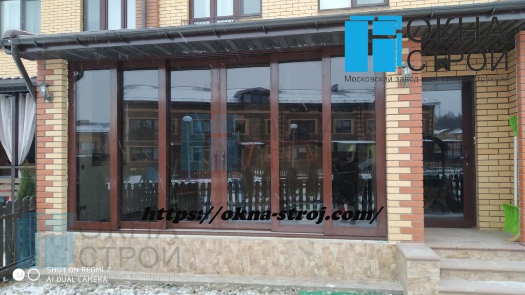 Остекление террасы загородного дома