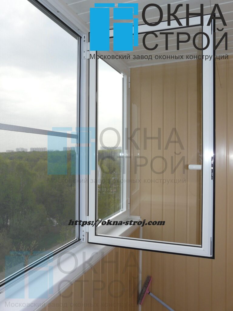 Холодное остекление с распашными рамами