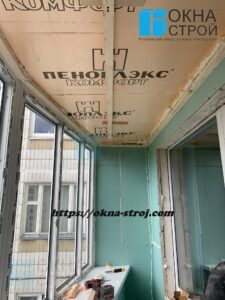 Теплое остекление ПВХ балкона лодочка П-44 с выносом