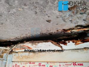 Протечка через козырек на остекленном балконе