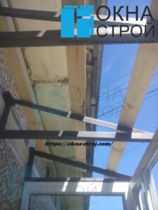 Сооружение каркаса крыши на балконе